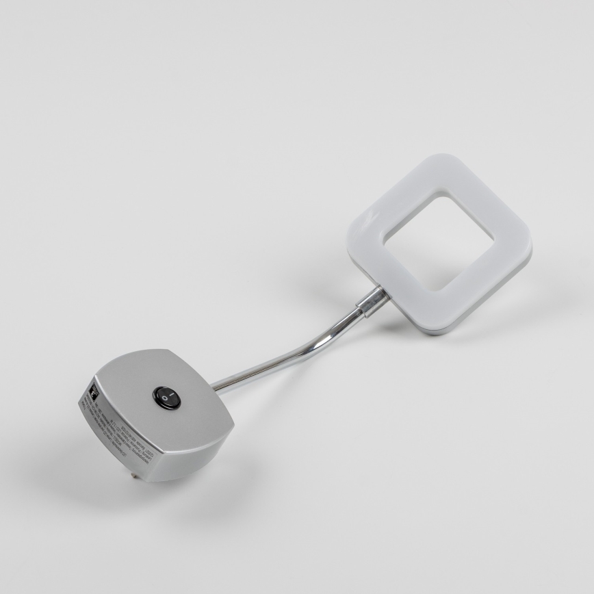 LED Nástěnná lampička do zásuvky LED/3,2W/230V matný chrom