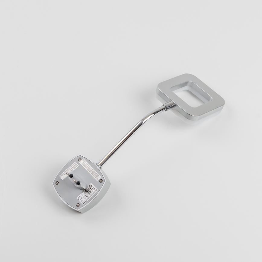 LED Nástěnná lampička do zásuvky LED/3,2W/230V matný chrom