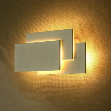LED Nástěnné svítidlo LED/12W/230V 3000K bílá