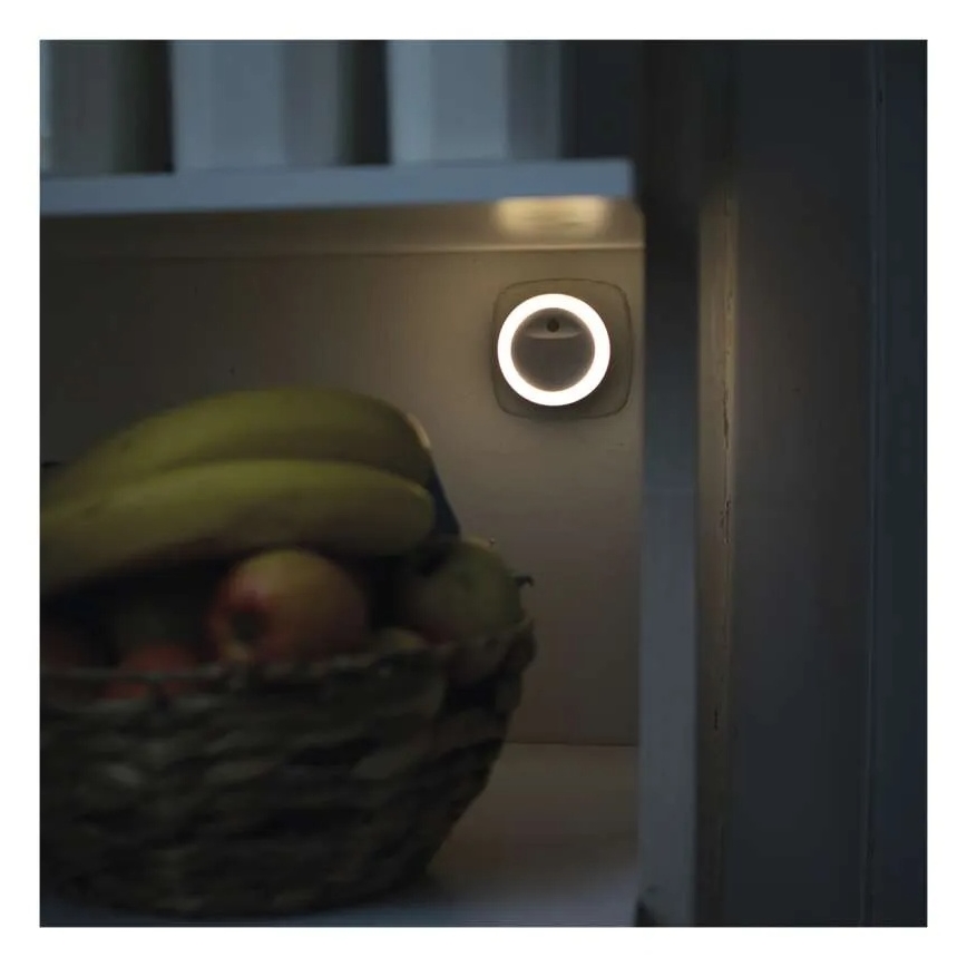 LED Noční světlo se senzorem soumraku LED/0,3W/230V