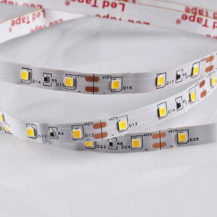 LED Pásek 5m LED/10W/12V IP20 3300K
