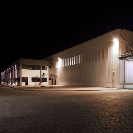 LED Reflektor LED/30W/230V 3000/4000/6500K IP65 černá