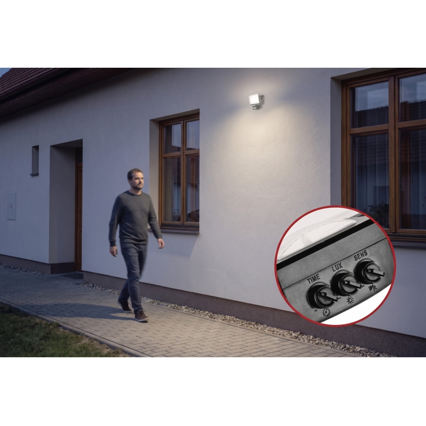 LED Reflektor se senzorem pohybu a soumraku TAMBO EVO LED/20W/230V 4000K IP44 černá