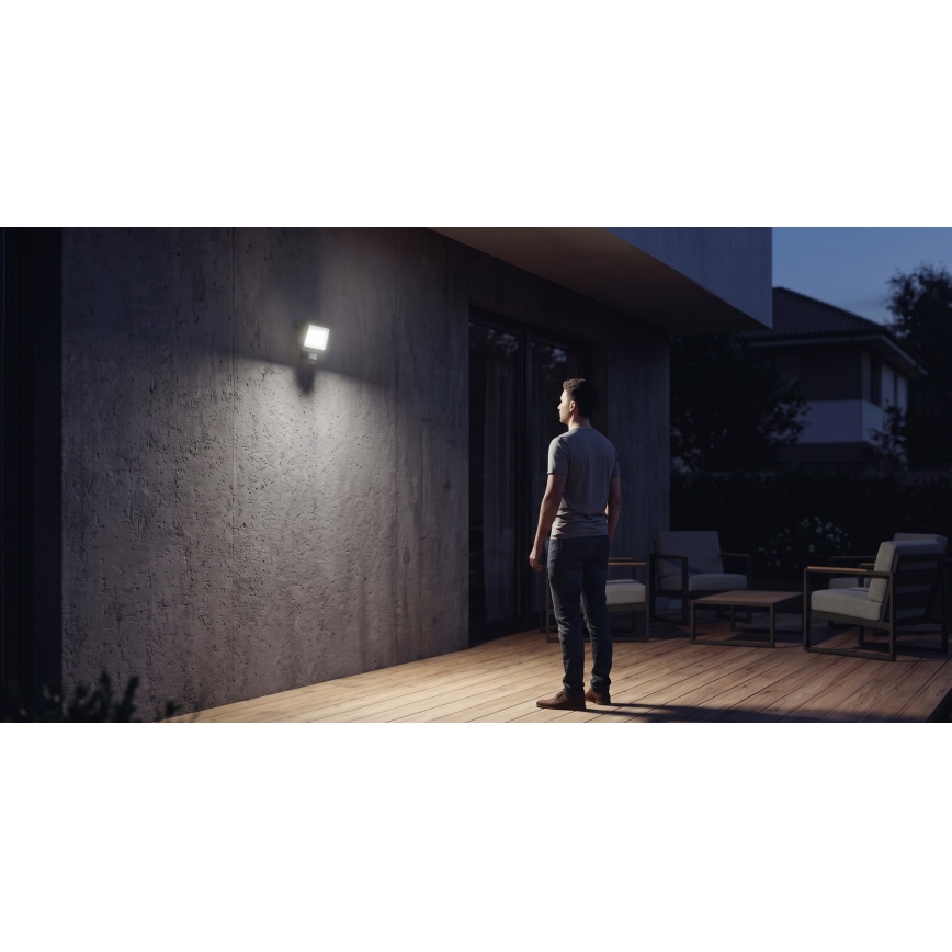 LED Reflektor se senzorem pohybu a soumraku TAMBO EVO LED/50W/230V 4000K IP44 černá
