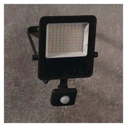 LED Reflektor se senzorem VISIO LED/50W/230V 4000K IP65