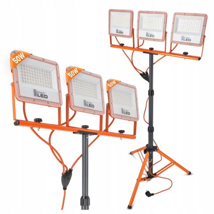 LED Reflektor se stojanem 3xLED/50W/230V 4500K IP65 oranžová