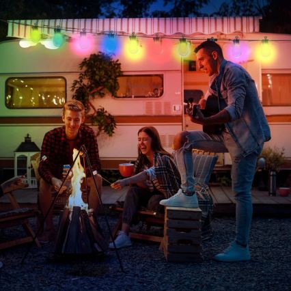 LED RGB Stmívatelný solární dekorační řetěz 15xLED/18 funkcí USB 6 m IP44 černá + dálkové ovládání