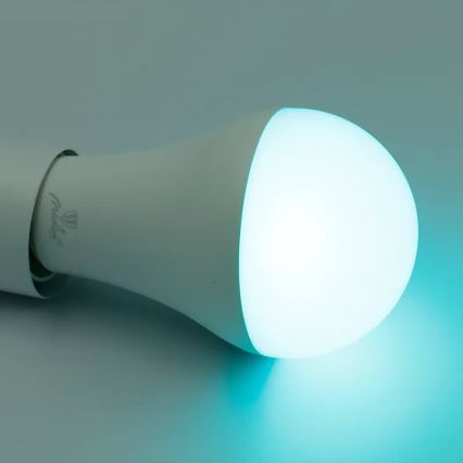 LED RGBW Stmívatelná žárovka A60 E27/15W/230V 2700-6500K Wi-Fi Tuya