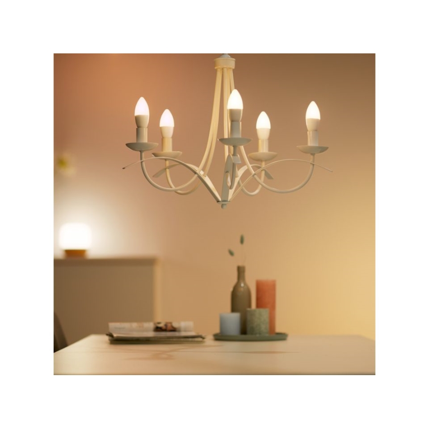 LED RGBW Stmívatelná žárovka C37 E14/4,9W/230V 2200-6500K CRI 90 Wi-Fi -WiZ