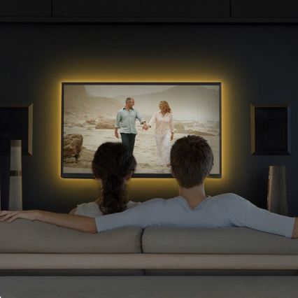 LED RGBW Stmívatelný pásek 5 m LED/20,5W/230V Wi-Fi