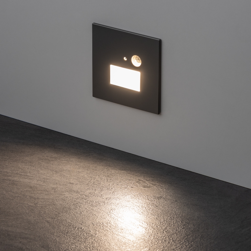 LED Schodišťové svítidlo se senzorem pohybu a soumraku LED/1,5W/230V 3000/4000/6000K stříbrná