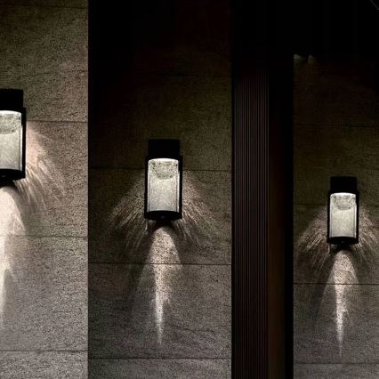 LED Solární nástěnná lampa LED/3,7V 300 mAh IP44 černá