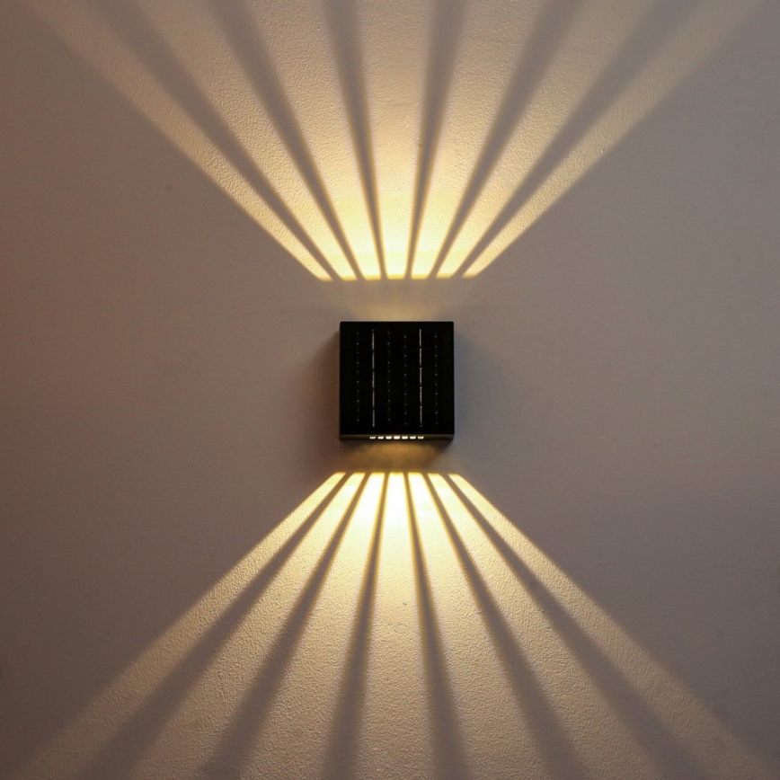 LED Solární nástěnné svítidlo LED/2W/3,7V 4000K IP44 1300 mAh