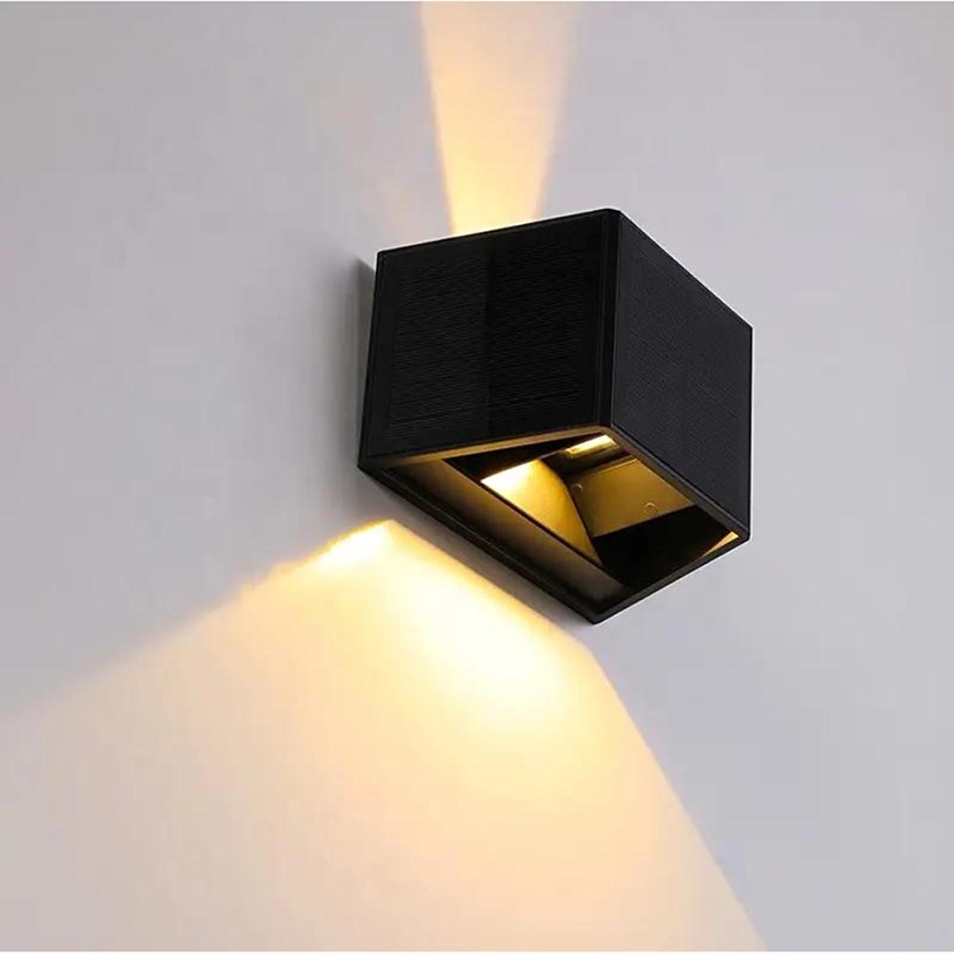 LED Solární nástěnné svítidlo se senzorem LED/2W/5V IP54 1300 mAh