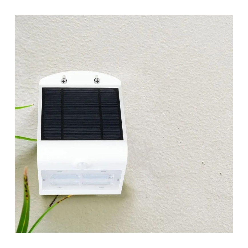 LED Solární nástěnné svítidlo se senzorem LED/3W/3,7V 3000/4000K IP65 bílá