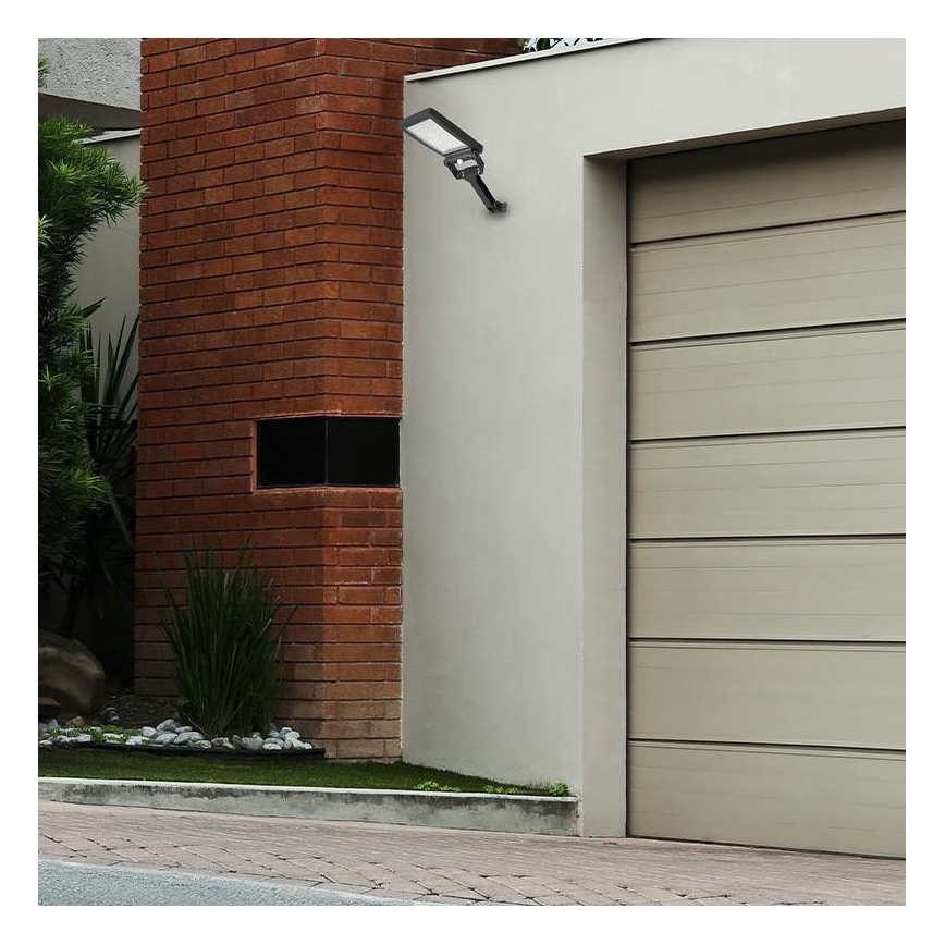 LED Solární reflektor se senzorem LED/5W/3,7V 4000K 1500 mAh IP54 černá