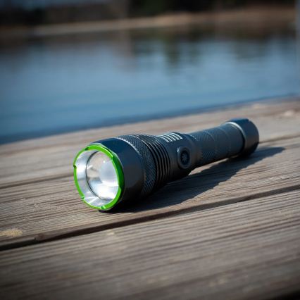 LED Stmívatelná nabíjecí svítilna s funkcí powerbanky LED/30W/5V IPX7 3000 lm 4000 mAh