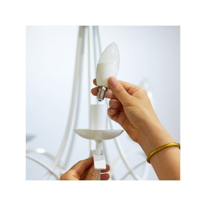 LED Stmívatelná žárovka C37 E14/4,9W/230V 2700-6500K CRI 90 Wi-Fi - WiZ