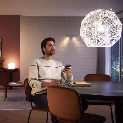 LED Stmívatelná žárovka Philips Hue White And Color Ambiance A60 E27/9W/230V 2000-6500K