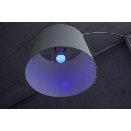 LED Stmívatelná žárovka RGB STAR E14/4,5W/230V 2700K – Osram