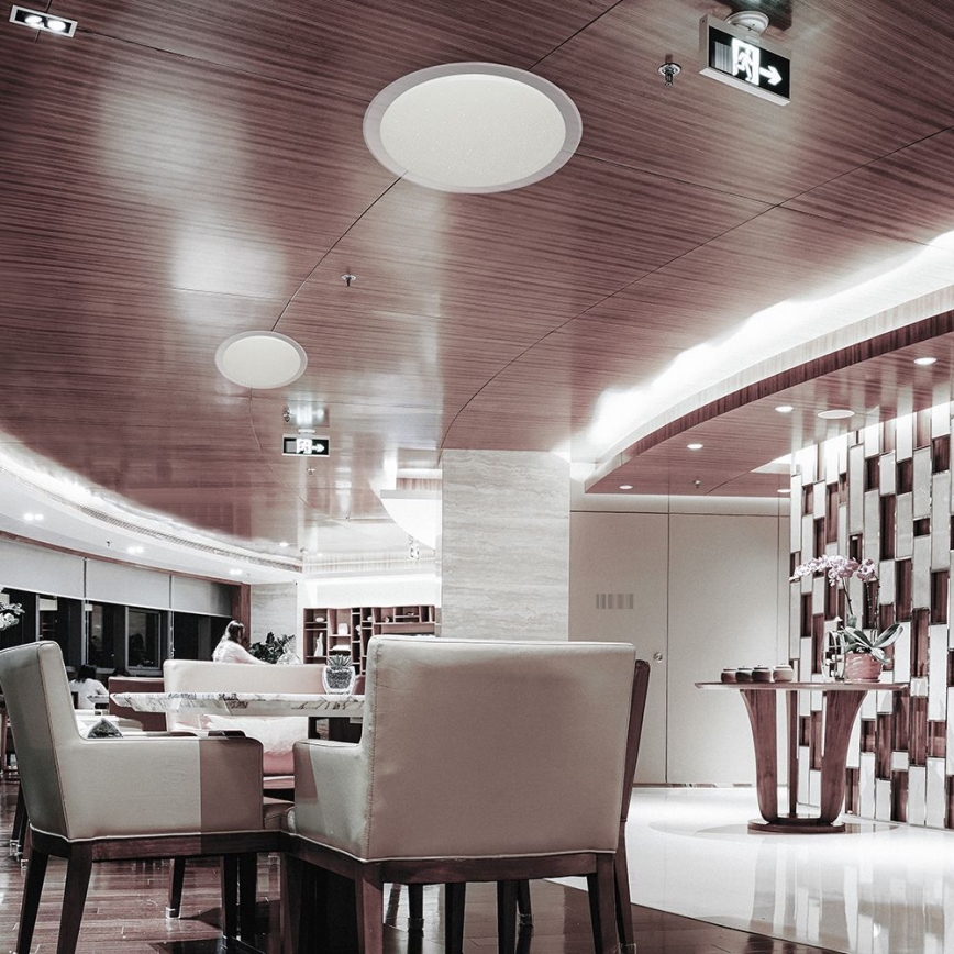 LED Stmívatelné stropní svítidlo LED/72W/230V 3000-6500K pr. 67 cm bílá + dálkové ovládání