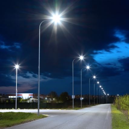 LED Stmívatelný reflektor se soumrakovým senzorem a solárním panelem LED/200W/20000 mAh 6500K IP65 šedá