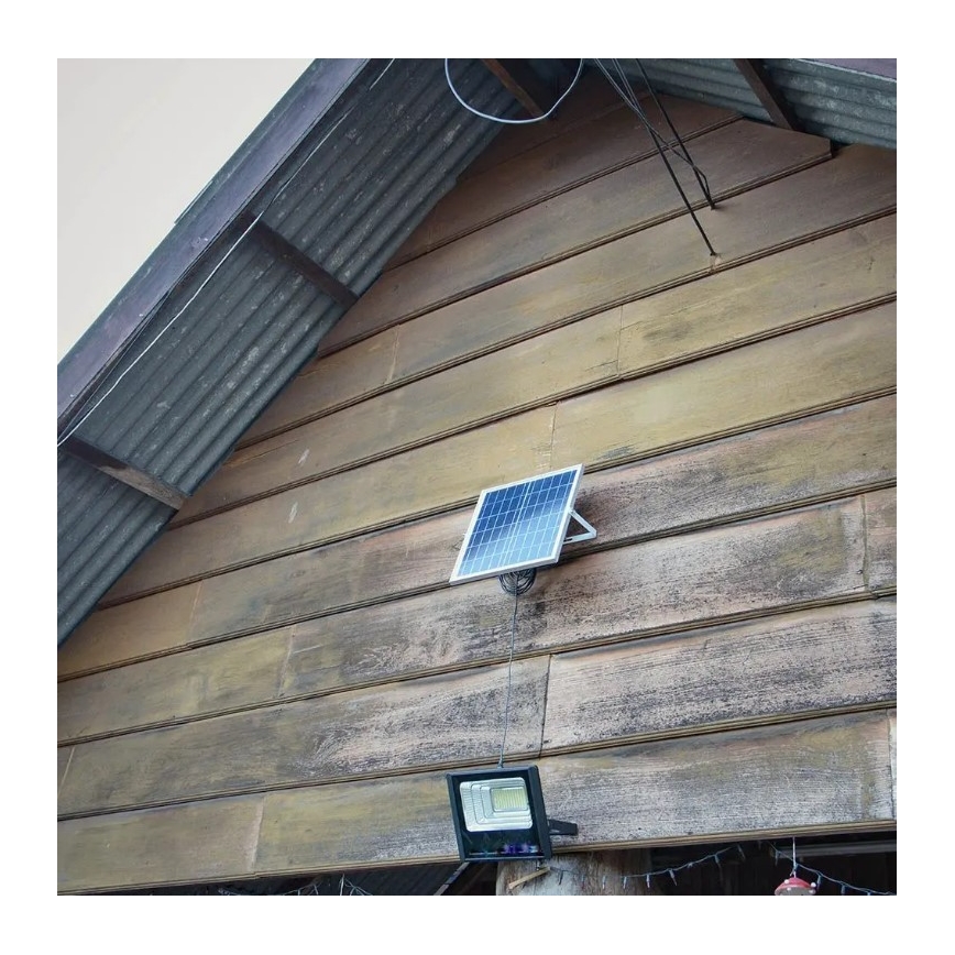 LED Stmívatelný solární reflektor LED/40W/10V 4000K IP65 + dálkové ovládání