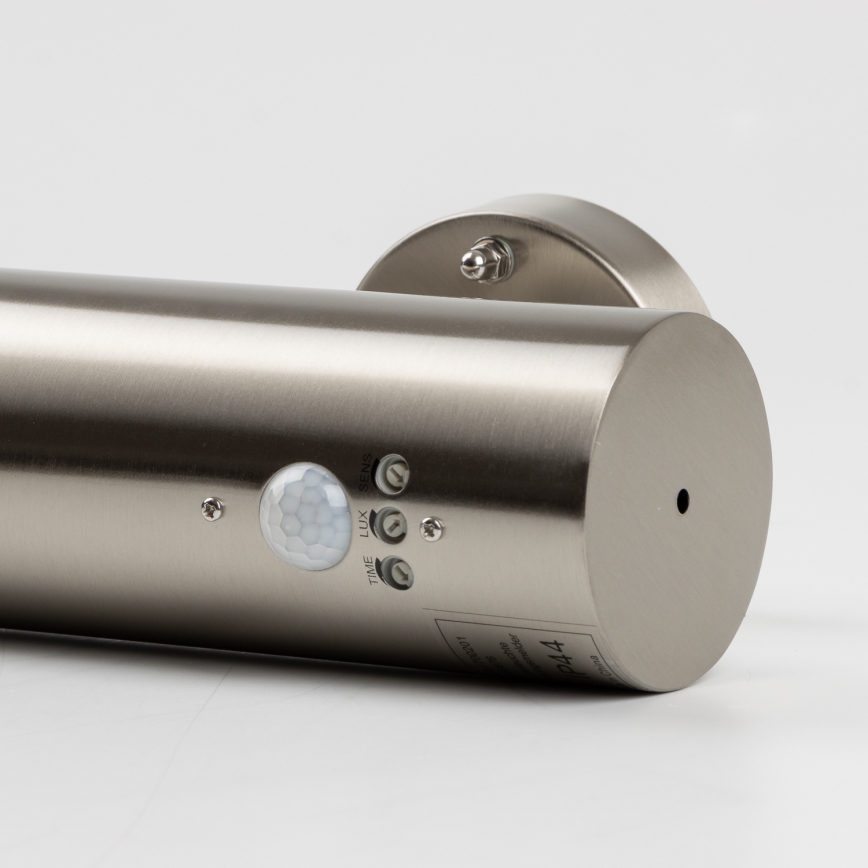 LED Venkovní nástěnné svítidlo se senzorem pohybu 1xGU10/5W/230V IP44 matný chrom