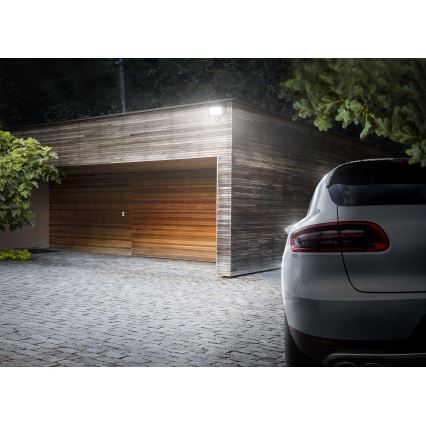 LED Venkovní reflektor se senzorem NOCTIS LUX 2 LED/50W/230V 6000K IP44 černá