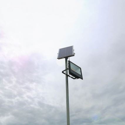 LED Venkovní solární reflektor LED/40W/10V IP65 6000K 20000 mAh + dálkové ovládání