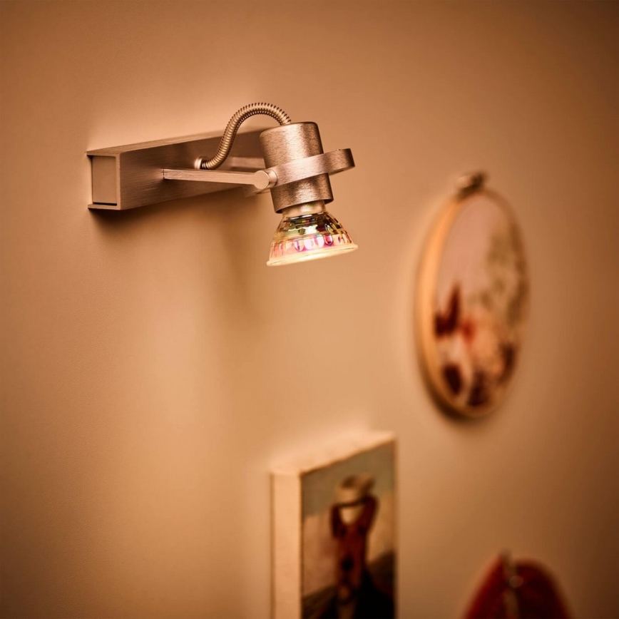 LED Žárovka Philips GU5,3/MR16/8,2W/12V 2700K