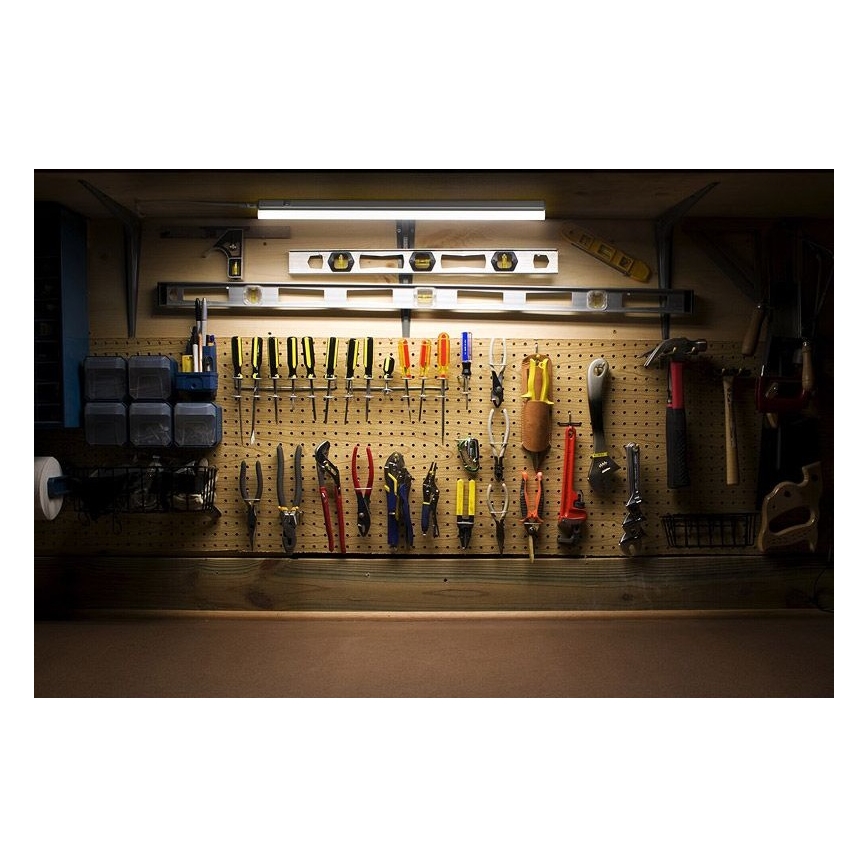 Ledvance - LED Podlinkové svítidlo se senzorem BATTEN LED/4W/230V 32 cm