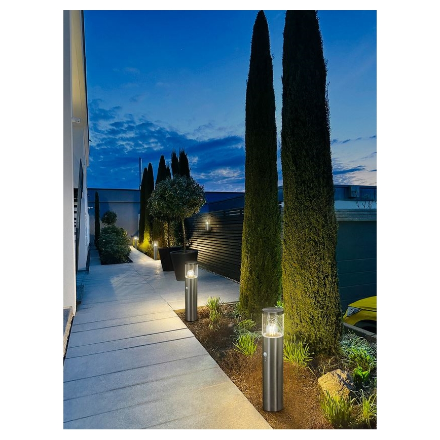 Ledvance - Venkovní lampa se senzorem EBRO 1xE27/20W/230V IP44