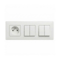 Legrand - 2x Dvojitý vypínač č. 5 a zásuvka domovní 250V/16A s rámečkem NILOE STEP bílá
