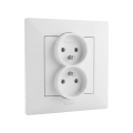 Legrand - Dvojitá zásuvka domovní 250V/16A s rámečkem NILOE STEP bílá