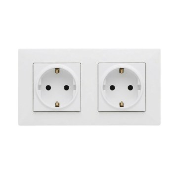 Legrand - Dvojitá zásuvka domovní SCHUKO 250V/16A s rámečkem NILOE STEP bílá