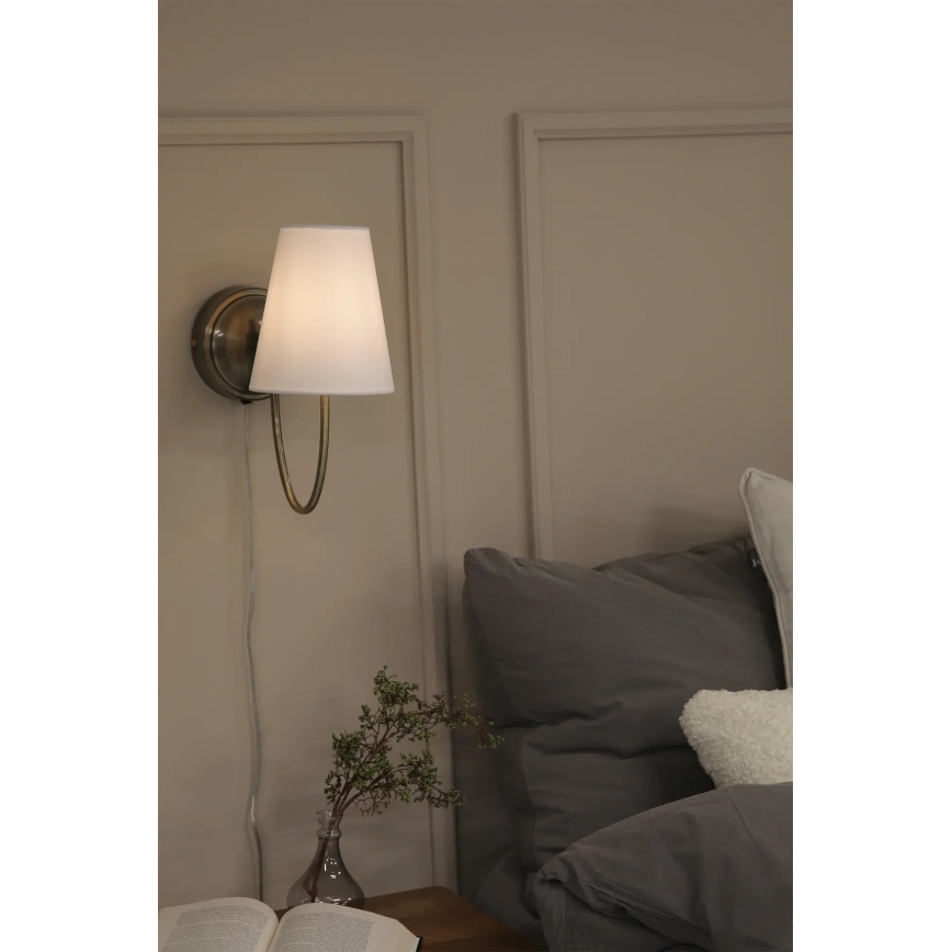 Markslöjd 108908 - Nástěnná lampa AMAR 1xE14/40W/230V bílá/mosaz