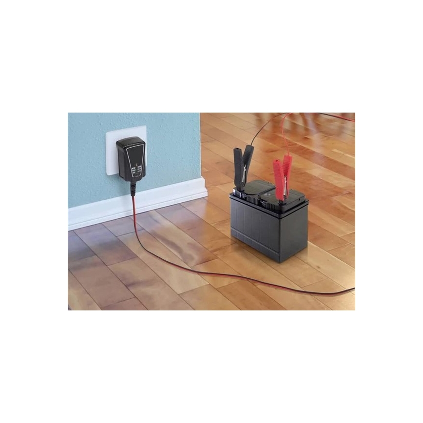 Nabíječka akumulátorů 1A 230V