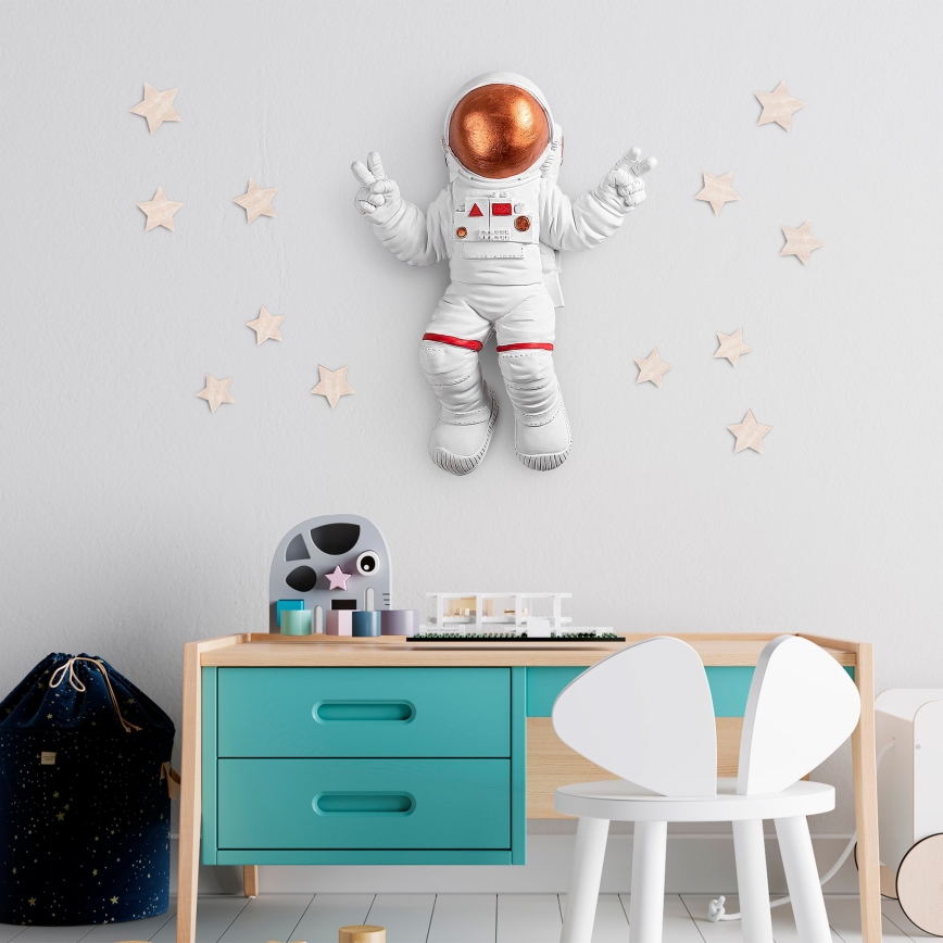 Nástěnná dekorace 47x35 cm astronaut měděná