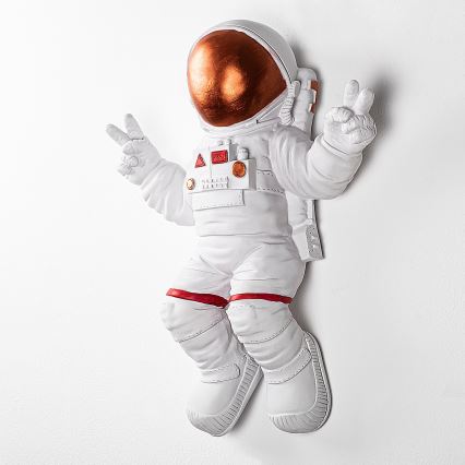 Nástěnná dekorace 47x35 cm astronaut měděná