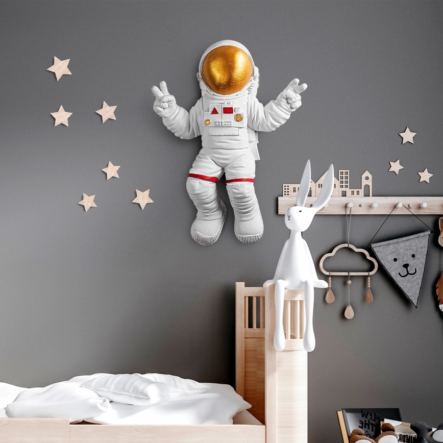 Nástěnná dekorace 47x35 cm astronaut zlatá