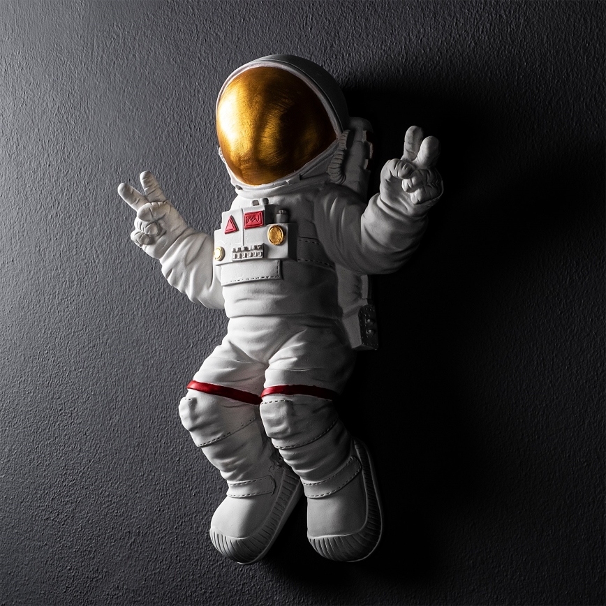Nástěnná dekorace 47x35 cm astronaut zlatá