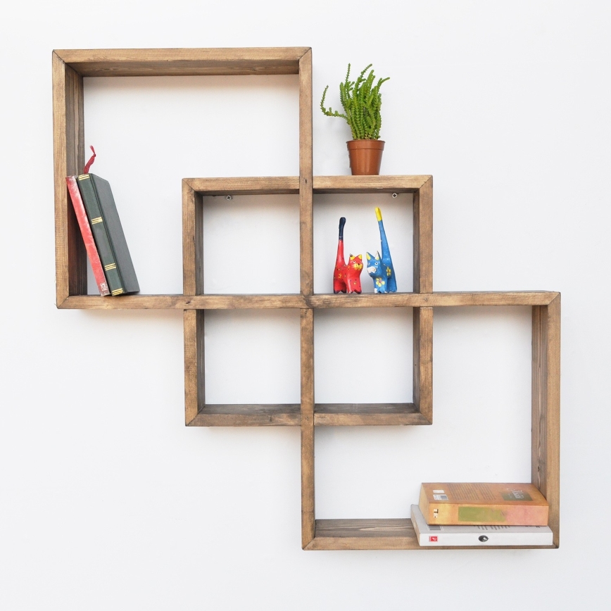 Nástěnná police 69x69 cm smrk