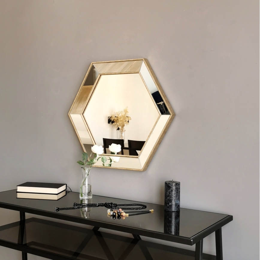 Nástěnné zrcadlo 60x52 cm stříbrná