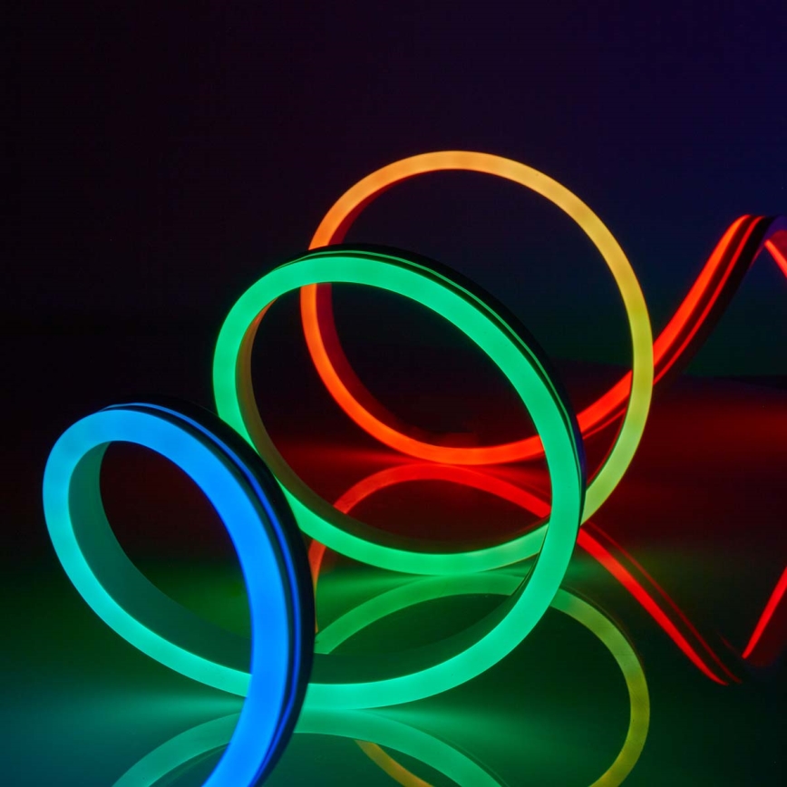 LED RGB Stmívatelný venkovní pásek SmartLife 6m LED/32W/230V Wi-Fi IP65 + dálkové ovládání