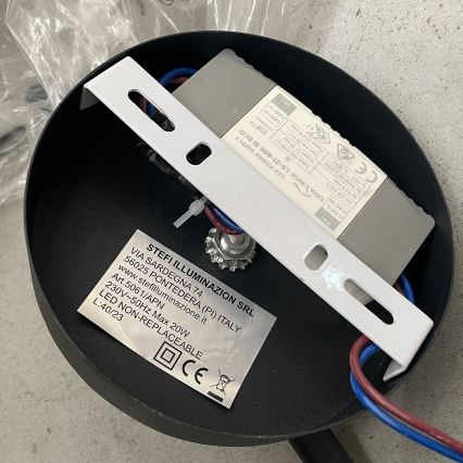 ONLI - LED Nástěnné svítidlo TWIST LED/6W/230V 4000K černá