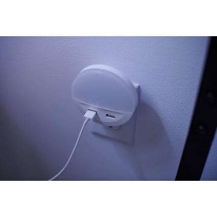 Osram - LED Noční svítidlo do zásuvky se senzorem LUNETTA 2xUSB LED/13W/230V