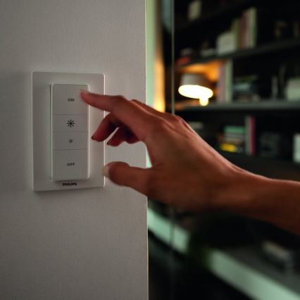 Vypínač / stmívač Philips Hue SWITCH na baterii 