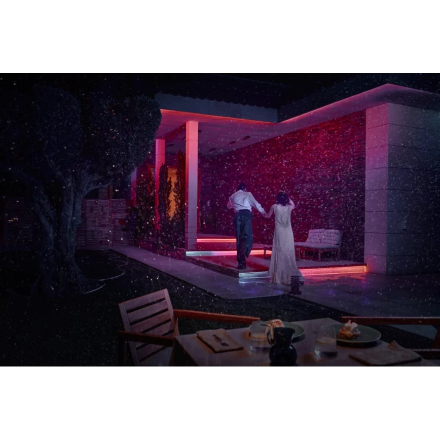 Philips - LED RGBW Stmívatelný venkovní pásek Hue FLUX 5m LED/30W/230V 2200-6500K IP67 + senzor pohybu