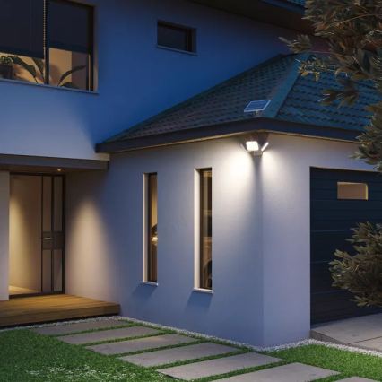 Philips - LED Solární nástěnné svítidlo se senzorem ZYREN LED/24,5W/3,7V 2600 mAh 5000K IP65 bílá